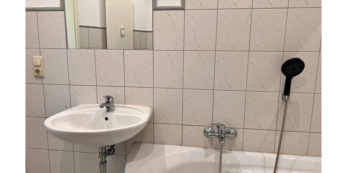 Etagenwohnung Reichenbach Friesen - 3 Zimmer, 62 m&sup2;, 300&euro; | Angebot:26015990