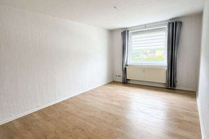 Wohnung Hohndorf - 2 Zimmer, 50 m&sup2;, 250&euro; | Angebot:16178513