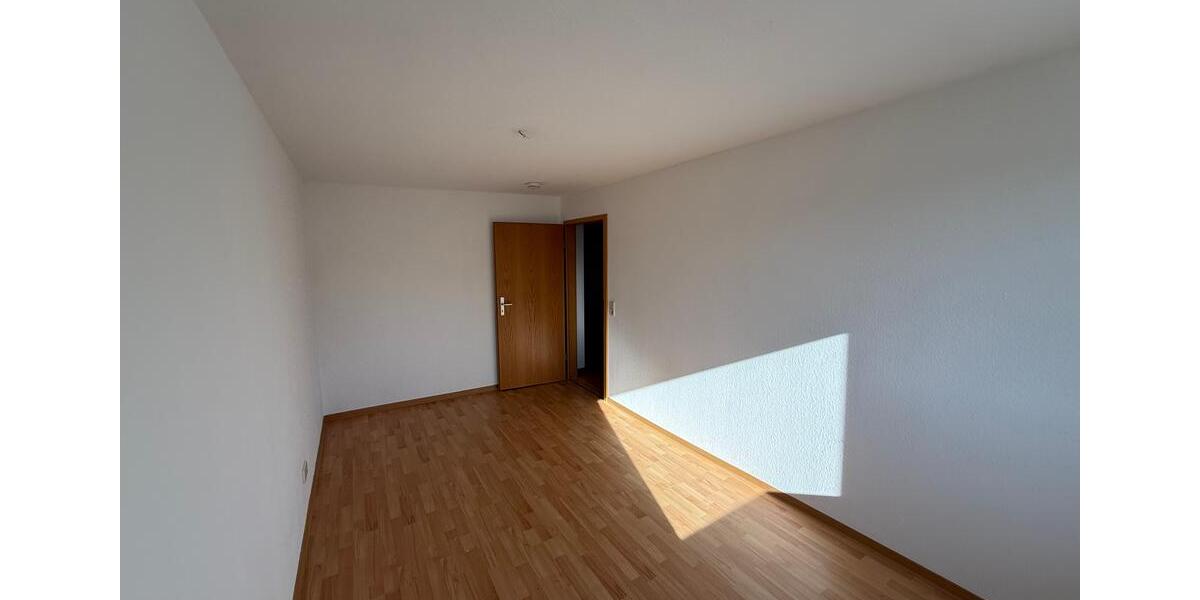 Maisonettenwohnung Reichenbach im Vogtland - 4 Zimmer, 81 m&sup2;, 405&euro; | Angebot:25383068