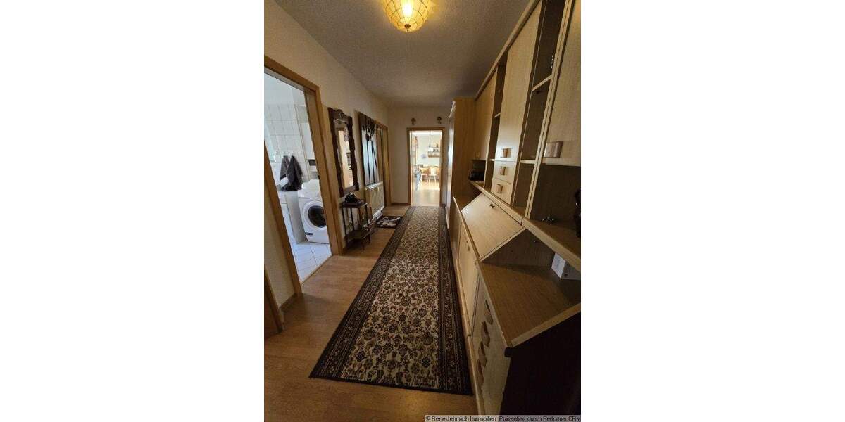 Etagenwohnung Hohenstein-Ernstthal Ernstthal - 2 Zimmer, 68 m&sup2;, 68.000&euro; | Angebot:25694380