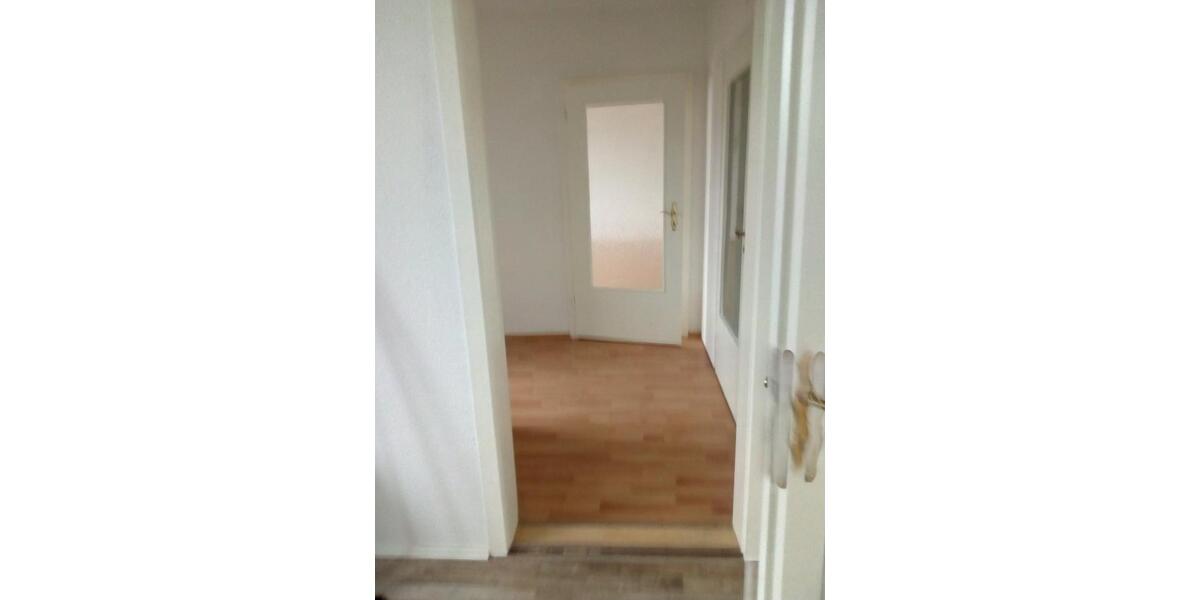 Etagenwohnung Crimmitschau - 4 Zimmer, 87 m&sup2;, 363&euro; | Angebot:24786900