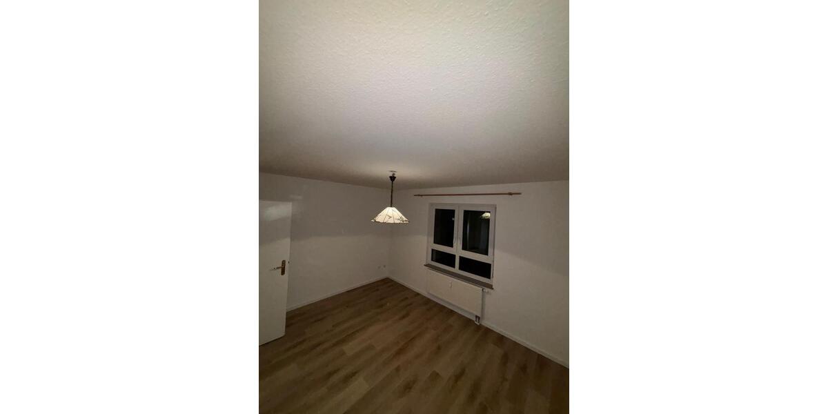 Dachgeschoßwohnung Zwickau - 2 Zimmer, 55 m&sup2;, 650&euro; | Angebot:25646720