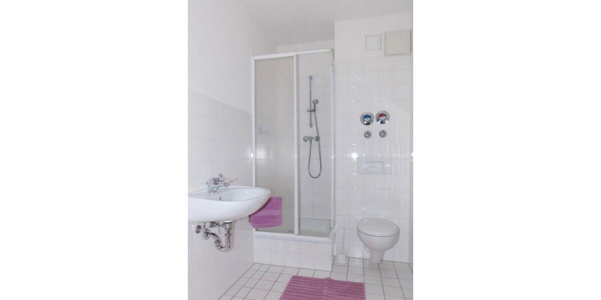 Etagenwohnung Limbach-Oberfrohna Oberfrohna - 2 Zimmer, 46 m&sup2;, 270&euro; | Angebot:25569447