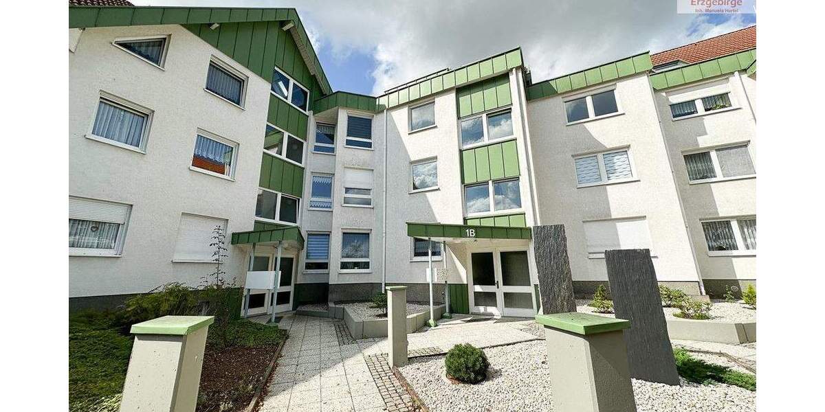Etagenwohnung Glauchau - 3 Zimmer, 69 m&sup2;, 552&euro; | Angebot:25899005