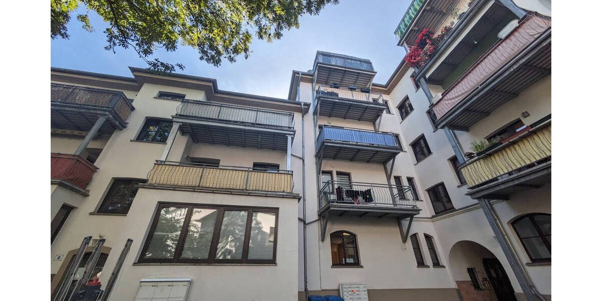 Etagenwohnung Zwickau Innenstadt - 3 Zimmer, 88 m&sup2;, 560&euro; | Angebot:26805946