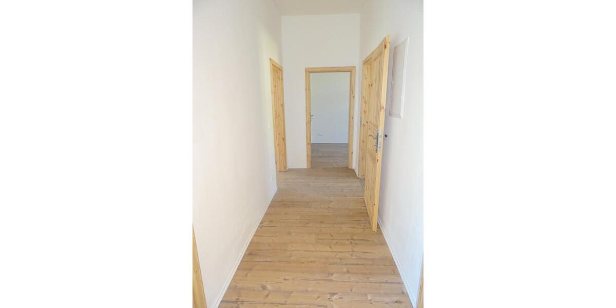 Etagenwohnung Werdau - 3 Zimmer, 90 m&sup2;, 515&euro; | Angebot:25428658