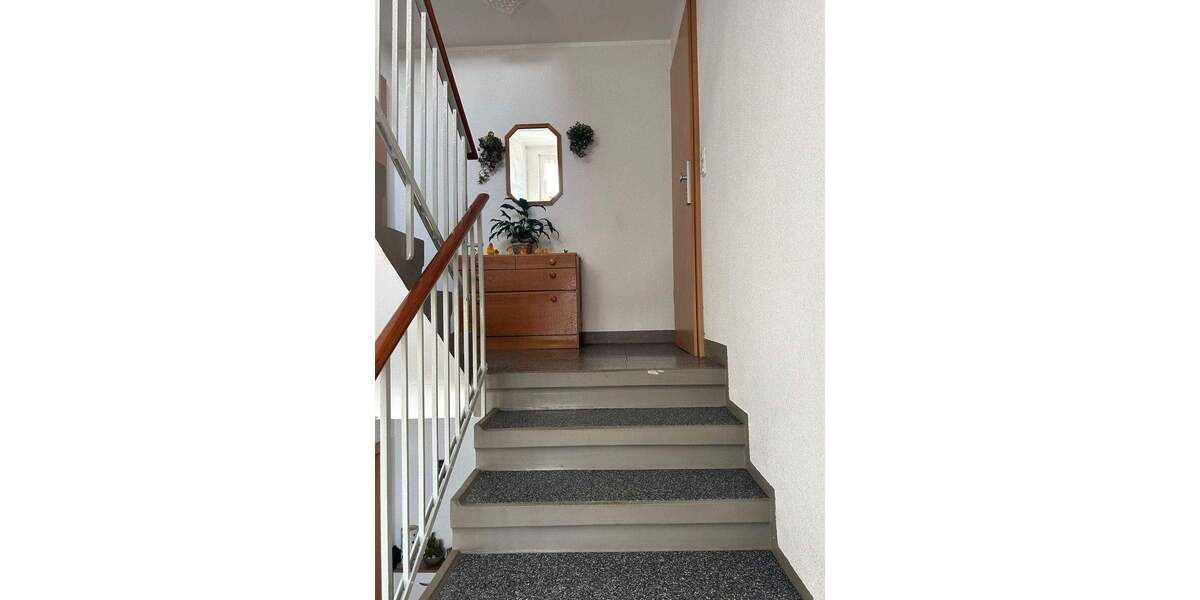 Etagenwohnung Netzschkau - 2 Zimmer, 56 m&sup2;, 282&euro; | Angebot:25910396