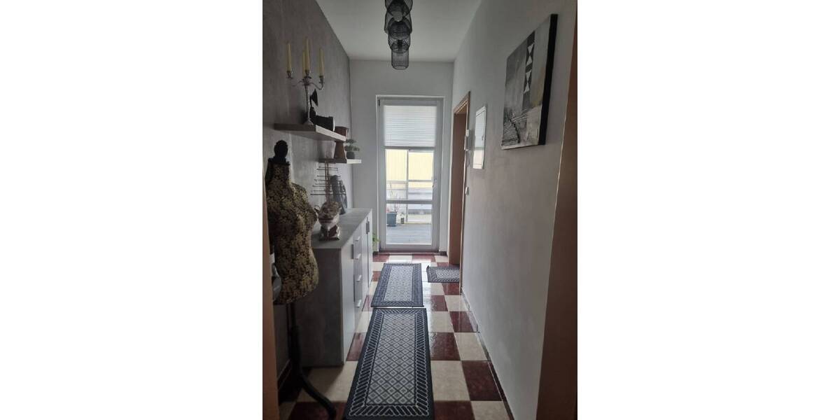 Mehrfamilienhaus, Wohnhaus Crimmitschau - 6 Zimmer, 206 m&sup2;, 259.000&euro; | Angebot:25926457