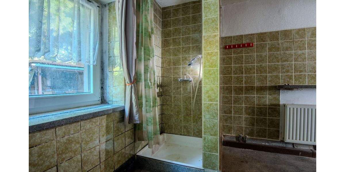 Einfamilienhaus Jahnsdorf/Erzgeb Jahnsdorf - 6 Zimmer, 118 m&sup2;, 35.000&euro; | Angebot:25735292