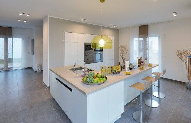 Bungalow Zwickau Eckersbach - 4 Zimmer, 176 m&sup2;, 304.449&euro; | Angebot:26805631