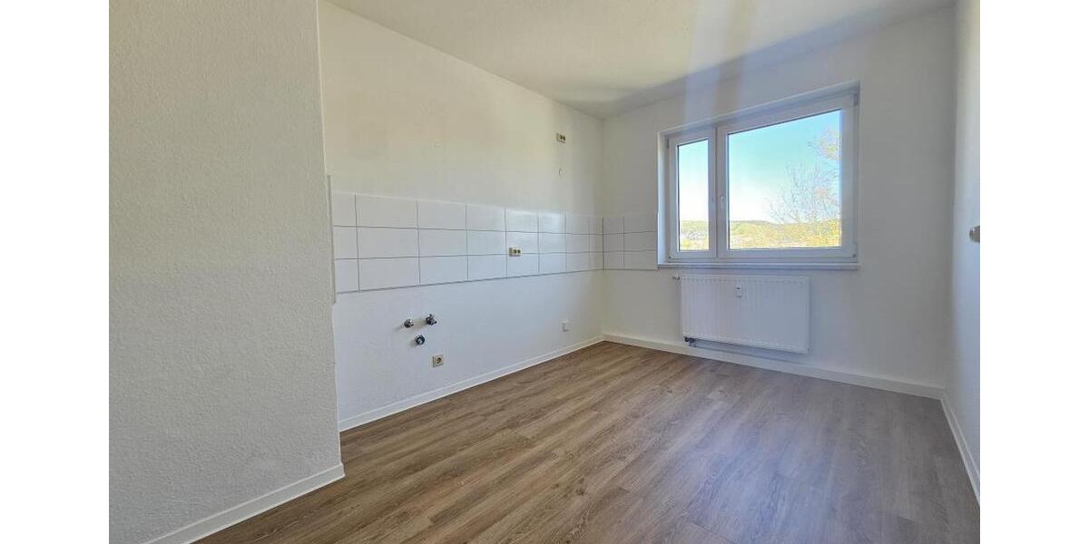 Dachgeschoßwohnung Aue-Bad Schlema Bad Schlema - 3 Zimmer, 78 m&sup2;, 389&euro; | Angebot:26645174