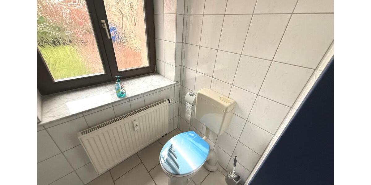 Erdgeschoßwohnung Reichenbach im Vogtland - 2 Zimmer, 70 m&sup2;, 350&euro; | Angebot:21558276