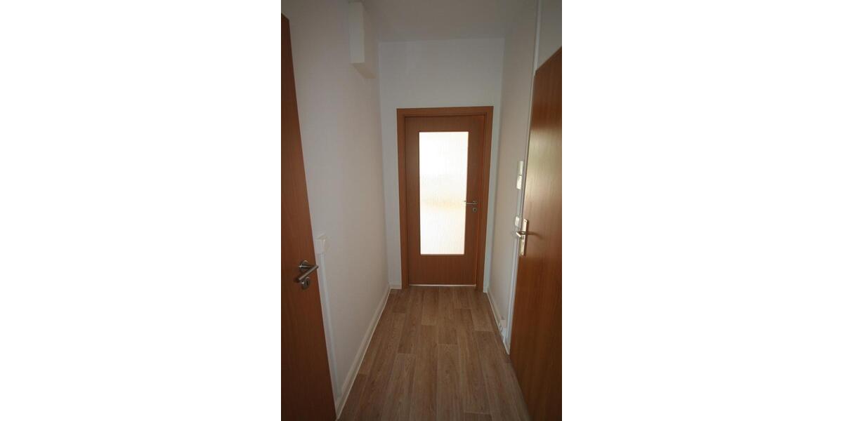 Etagenwohnung Oberlungwitz - 3 Zimmer, 57 m&sup2;, 352&euro; | Angebot:24662160