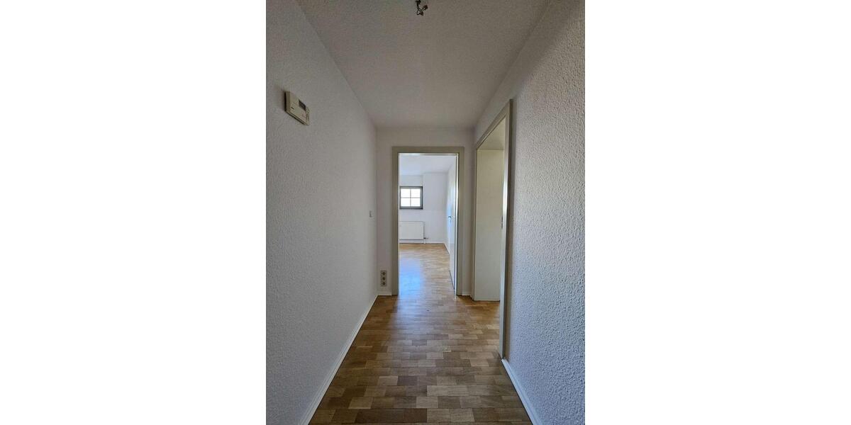 Etagenwohnung Zwickau - 2 Zimmer, 52 m&sup2;, 317&euro; | Angebot:25366564