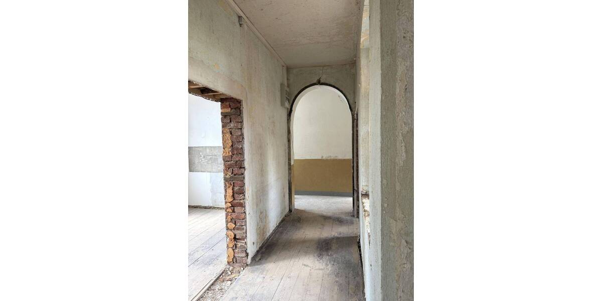 Mehrfamilienhaus, Wohnhaus Treuen - 8 Zimmer, 142 m&sup2;, 70.000&euro; | Angebot:26379539