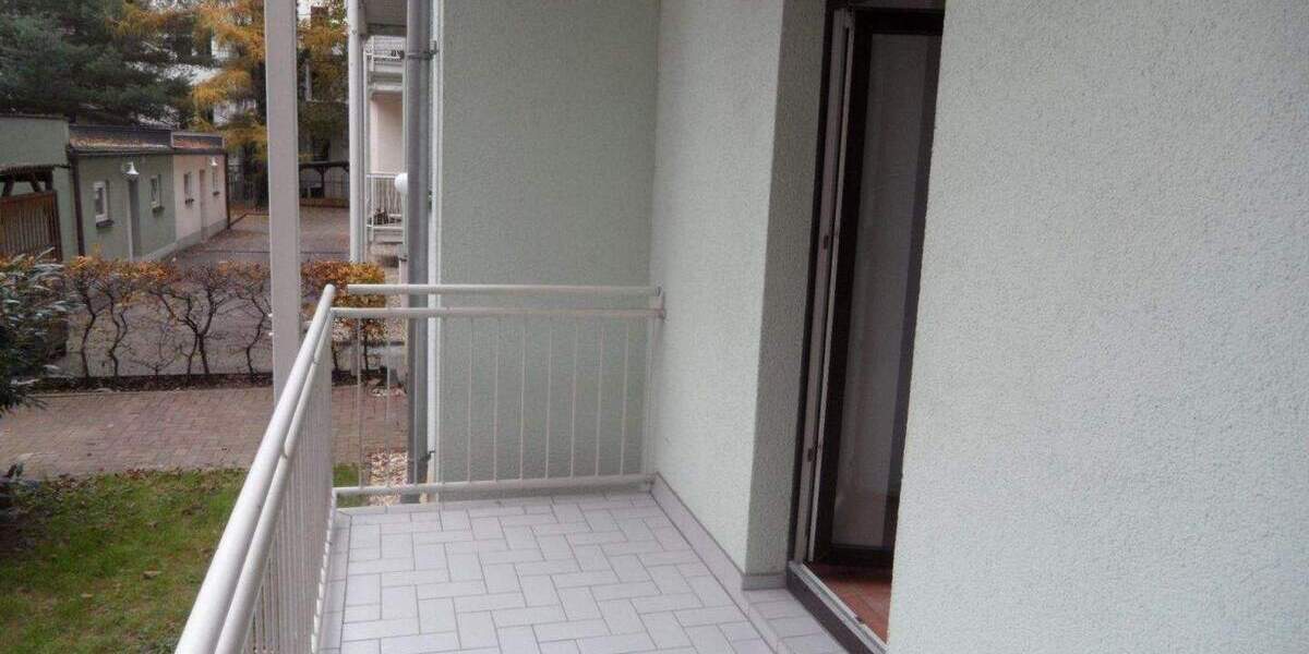 Etagenwohnung Zwickau Innenstadt - 2 Zimmer, 46 m&sup2;, 278&euro; | Angebot:25707549