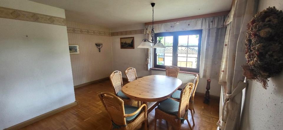 Einfamilienhaus Falkenstein/Vogtland Vogtland - 9 Zimmer, 230 m&sup2;, 260.000&euro; | Angebot:24464955