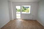Etagenwohnung Oberlungwitz - 3 Zimmer, 57 m&sup2;, 352&euro; | Angebot:24662160