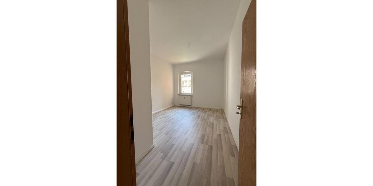 Etagenwohnung Hartenstein - 4 Zimmer, 101 m&sup2;, 553&euro; | Angebot:20618670