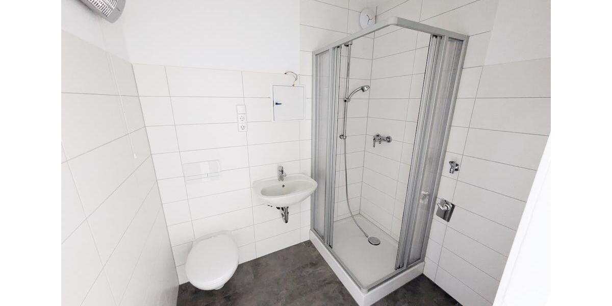 Etagenwohnung Limbach-Oberfrohna Oberfrohna - 3 Zimmer, 69 m&sup2;, 428&euro; | Angebot:25945715