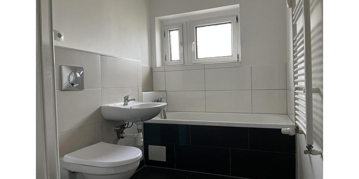 Etagenwohnung Zwickau Zwickau-Nord - 3 Zimmer, 76 m&sup2;, 400&euro; | Angebot:25869652