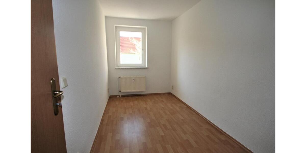 Etagenwohnung Hohenstein-Ernstthal Ernstthal - 3 Zimmer, 55 m&sup2;, 335&euro; | Angebot:24571775