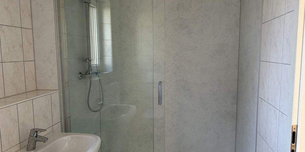 Etagenwohnung Zwickau Weißenborn - 3 Zimmer, 65 m&sup2;, 487&euro; | Angebot:25707533