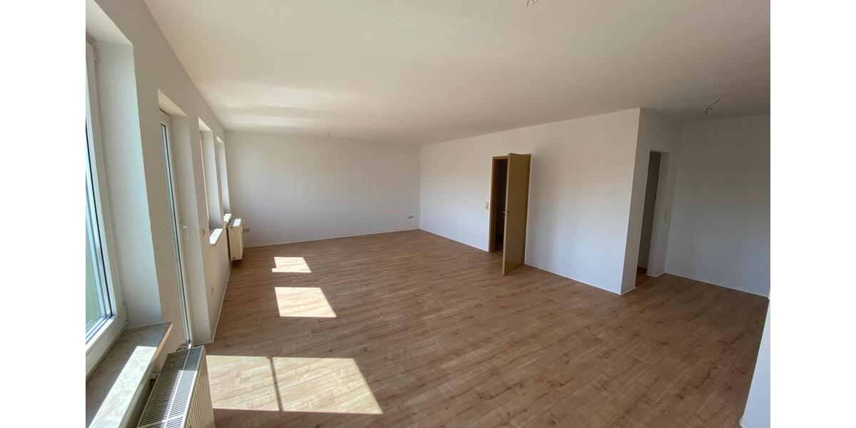 Dachgeschoßwohnung Greiz - 3 Zimmer, 107 m&sup2;, 535&euro; | Angebot:20445192