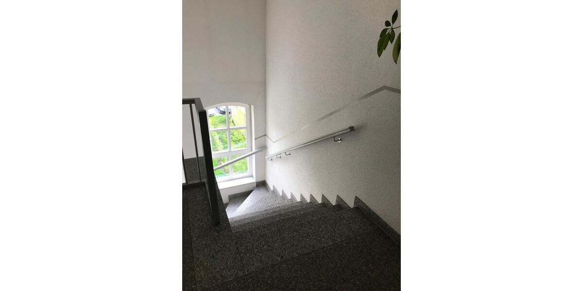 Etagenwohnung Zwickau - 2 Zimmer, 55 m&sup2;, 370&euro; | Angebot:24878691