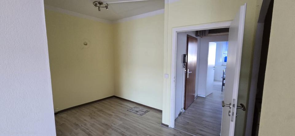 Etagenwohnung Mülsen - 3 Zimmer, 56 m&sup2;, 280&euro; | Angebot:25961640