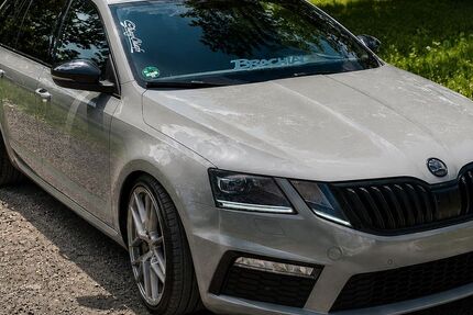 Skoda Octavia 82.000 km 23.000 &euro; Zwickau 08064