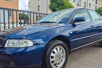 Audi A4 124.839 km 4.950 &euro; Limbach-Oberfrohna 09212