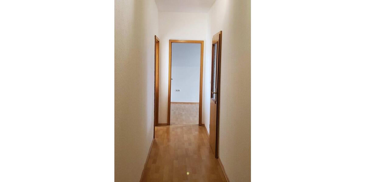 Etagenwohnung Werdau - 2 Zimmer, 55 m&sup2;, 410&euro; | Angebot:25419556