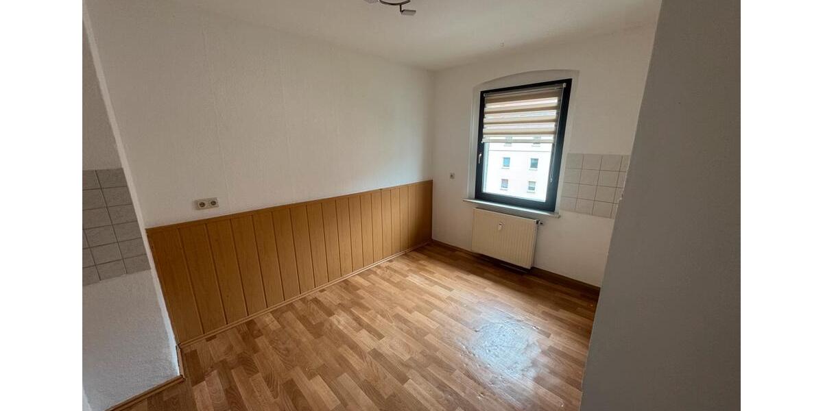 Etagenwohnung Schmölln - 2 Zimmer, 49 m&sup2;, 450&euro; | Angebot:26214054
