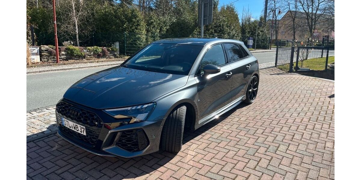 Audi RS3 45.310 km 59.700 &euro; Zwickau 08056