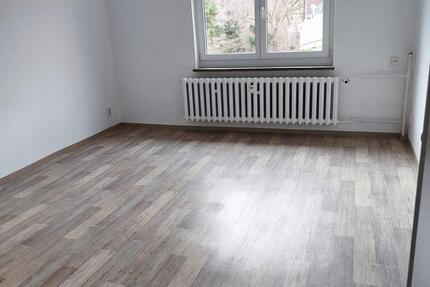Wohnung Elsterberg - 3 Zimmer, 59 m&sup2;, 295&euro; | Angebot:25650098
