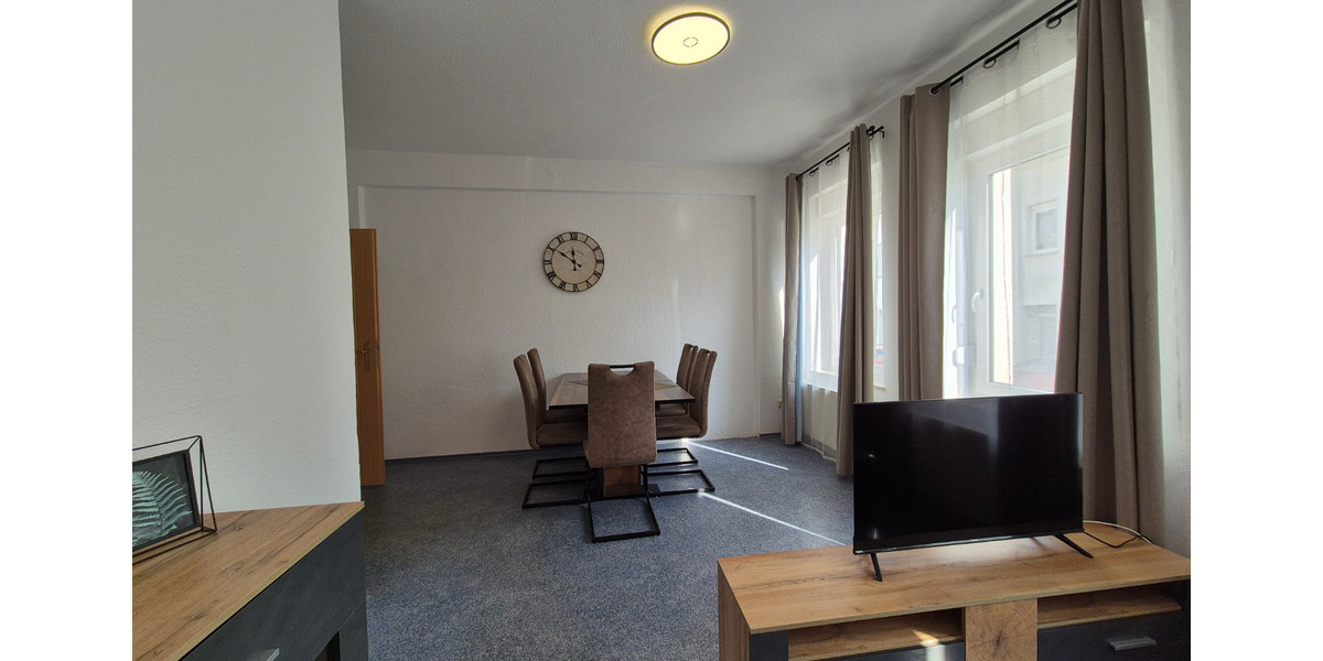 Erdgeschoßwohnung Crimmitschau - 3 Zimmer, 64 m&sup2;, 700&euro; | Angebot:24510395