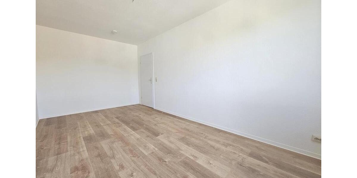Dachgeschoßwohnung Aue-Bad Schlema Bad Schlema - 3 Zimmer, 78 m&sup2;, 389&euro; | Angebot:26645174
