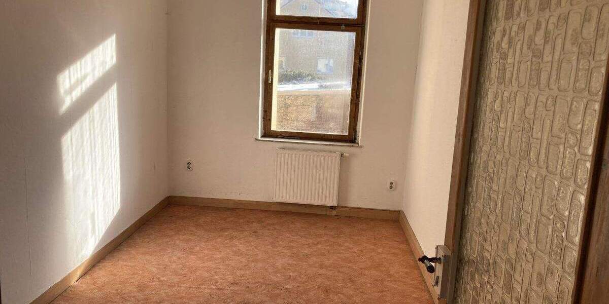 Mehrfamilienhaus, Wohnhaus Heinsdorfergrund Unterheinsdorf - 9 Zimmer, 180 m&sup2;, 50.000&euro; | Angebot:25707394