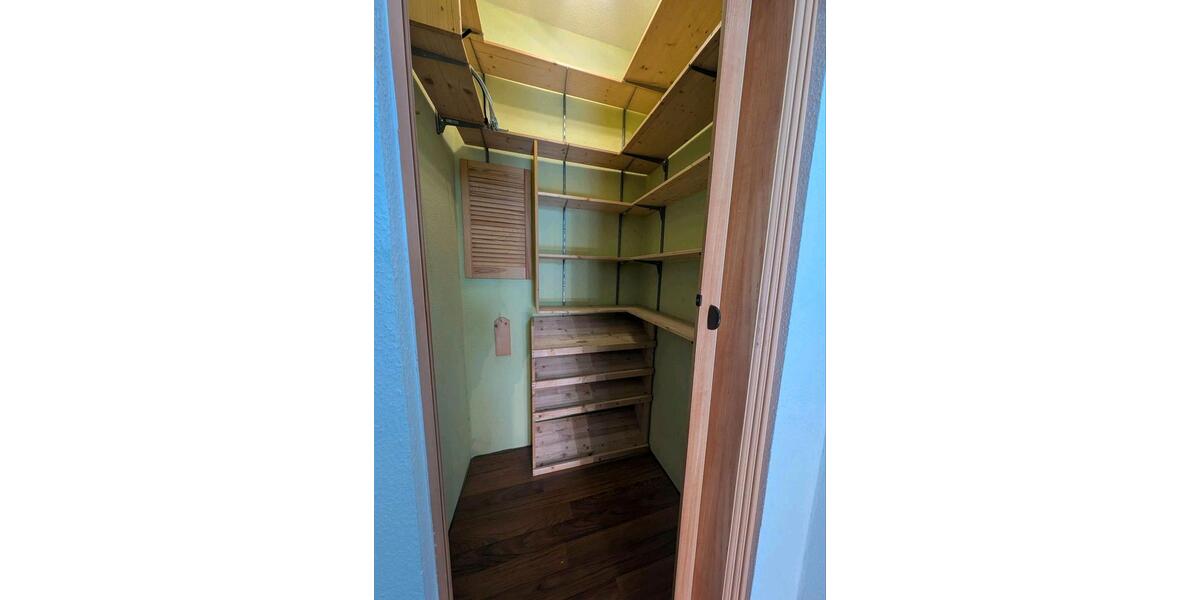 Erdgeschoßwohnung Zwickau Cainsdorf - 4 Zimmer, 134 m&sup2;, 670&euro; | Angebot:26339657