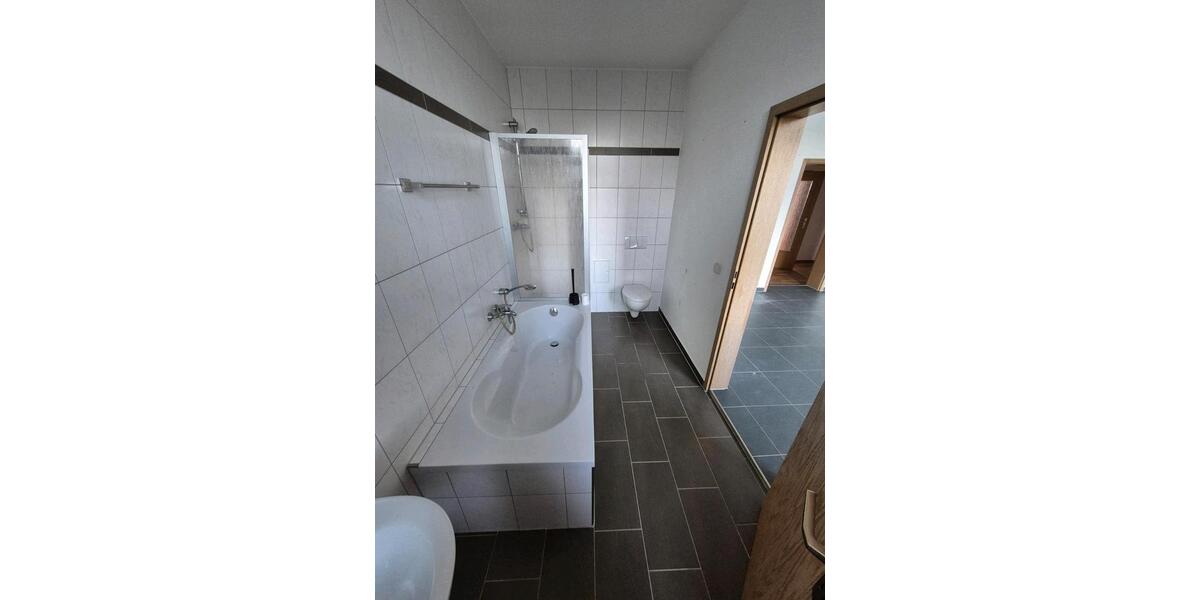 Etagenwohnung Falkenstein/Vogtland Vogtland - 3 Zimmer, 94 m&sup2;, 540&euro; | Angebot:25444208