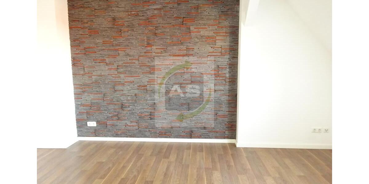 Dachgeschoßwohnung Zwickau Zwickau-Nord - 3 Zimmer, 71 m&sup2;, 365&euro; | Angebot:22591343