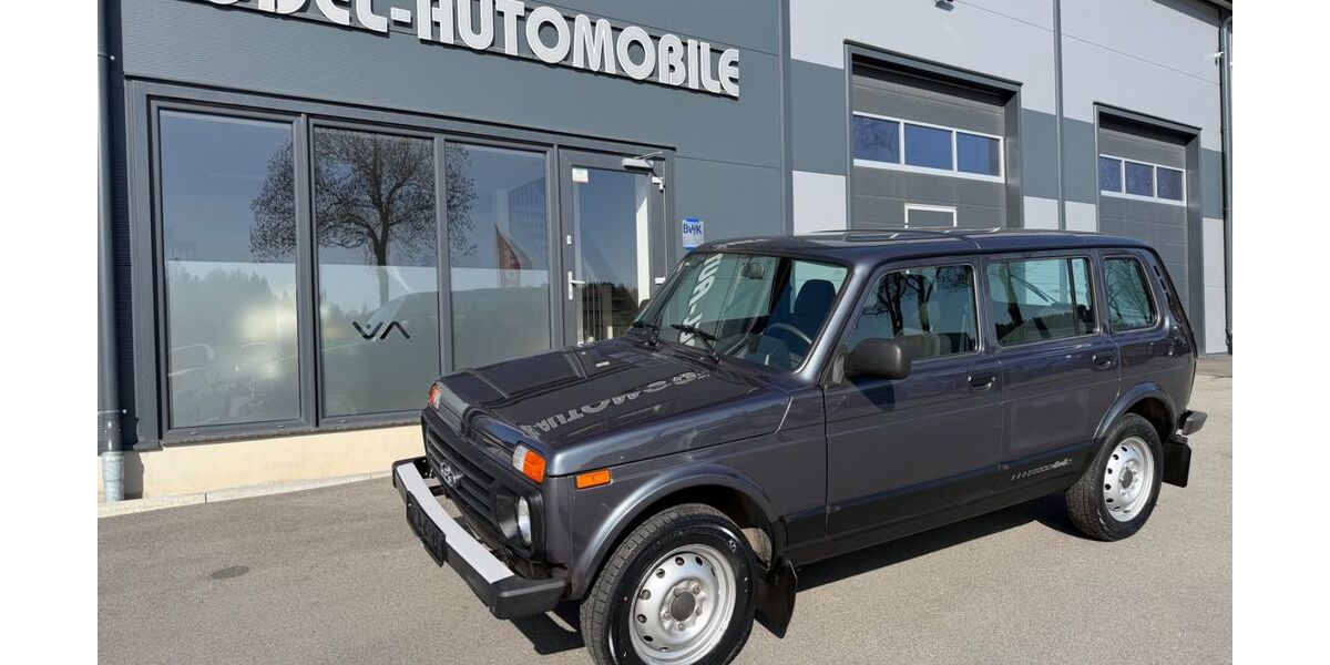 Lada Taiga 55.000 km 11.480 &euro; Grünhain-Beierfeld 08344