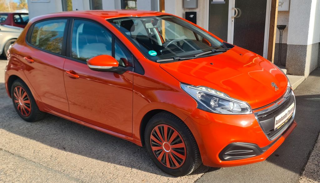 Peugeot 208 58.000 km 7.799 &euro; Zwickau 08056
