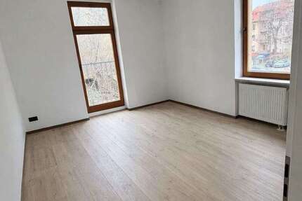 Wohnung Zwickau Pölbitz - 2 Zimmer, 52 m&sup2;, 340&euro; | Angebot:25931763