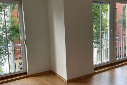 Wohnung Zwickau Innenstadt - 2 Zimmer, 56 m&sup2;, 420&euro; | Angebot:17195565