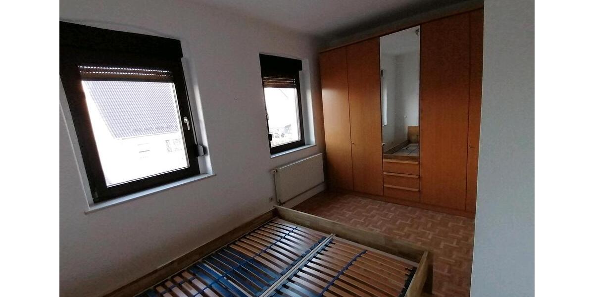 Etagenwohnung Limbach-Oberfrohna Oberfrohna - 2 Zimmer, 55 m&sup2;, 280&euro; | Angebot:24307006