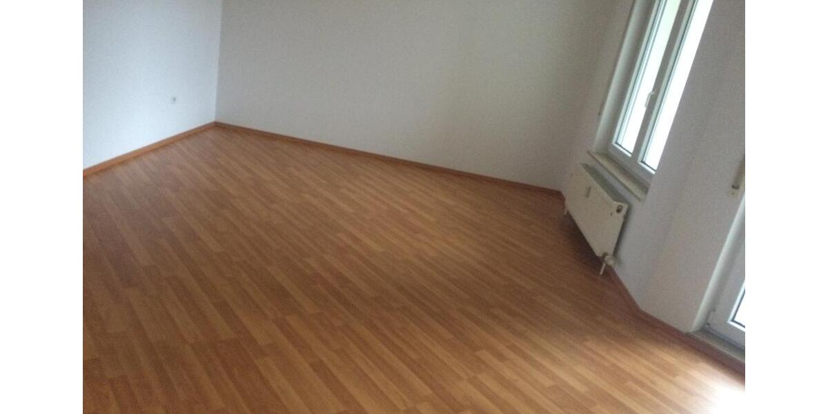Etagenwohnung Werdau - 2 Zimmer, 56 m&sup2;, 390&euro; | Angebot:24511835