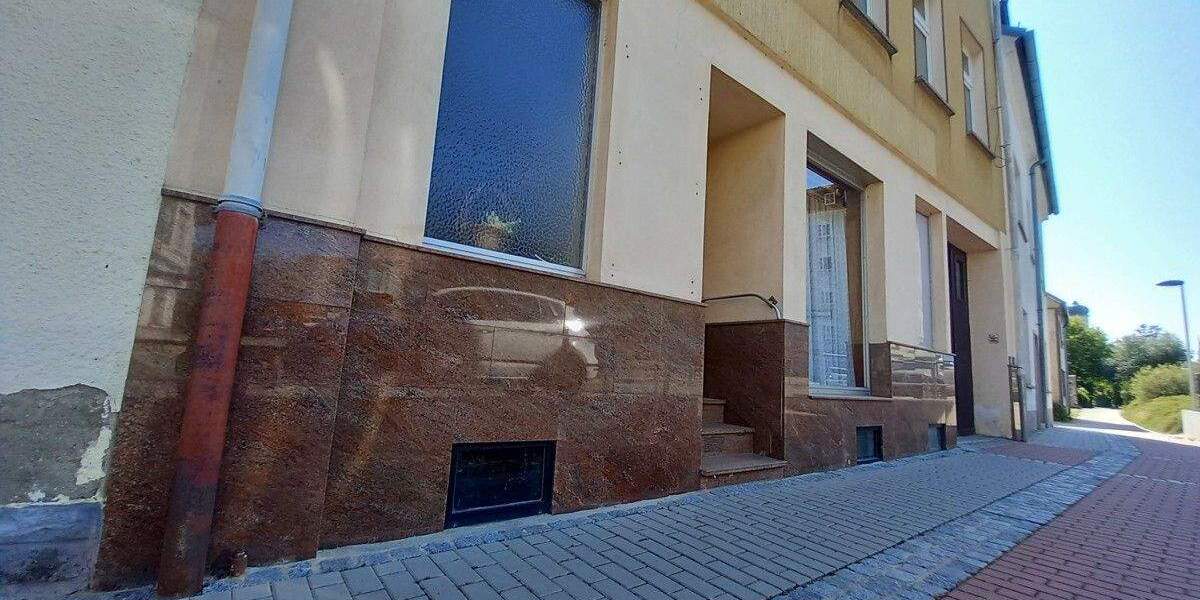 Mehrfamilienhaus, Wohnhaus Crimmitschau - 9 Zimmer, 185 m&sup2;, 69.000&euro; | Angebot:25678130