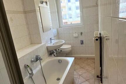 Wohnung Crimmitschau - 3 Zimmer, 54 m&sup2;, 350&euro; | Angebot:25419562